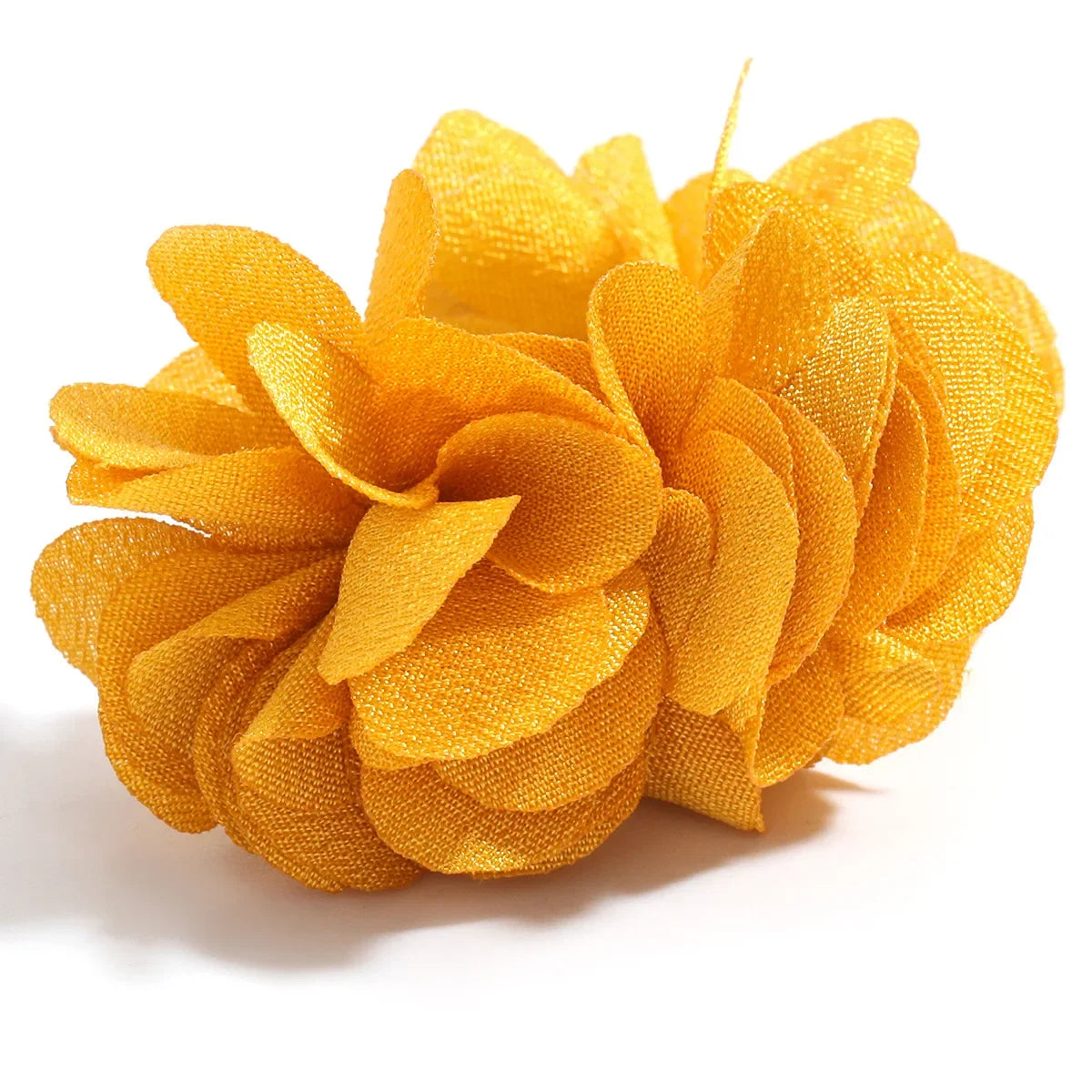 Fashionable Simple C-shaped Flower