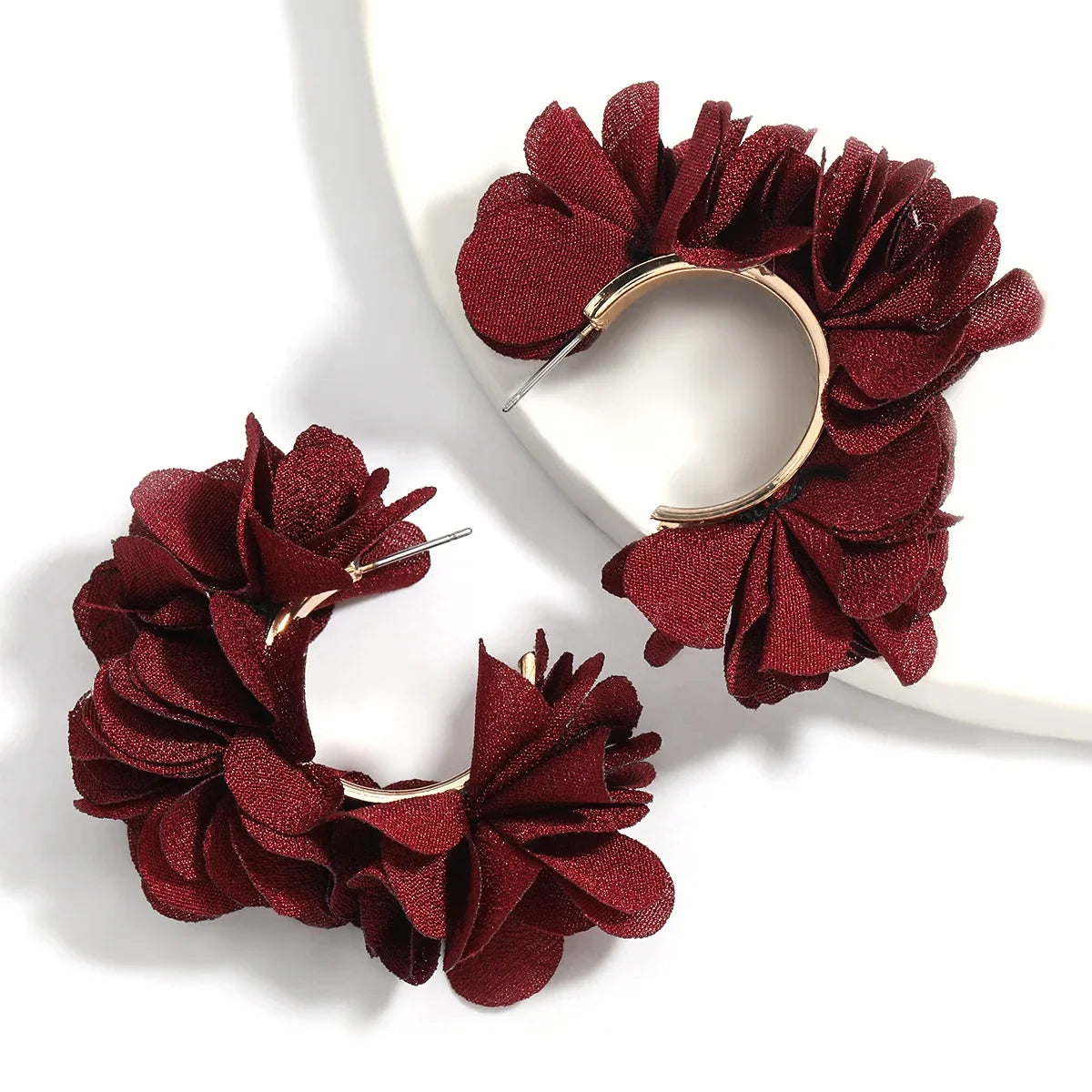 Fashionable Simple C-shaped Flower