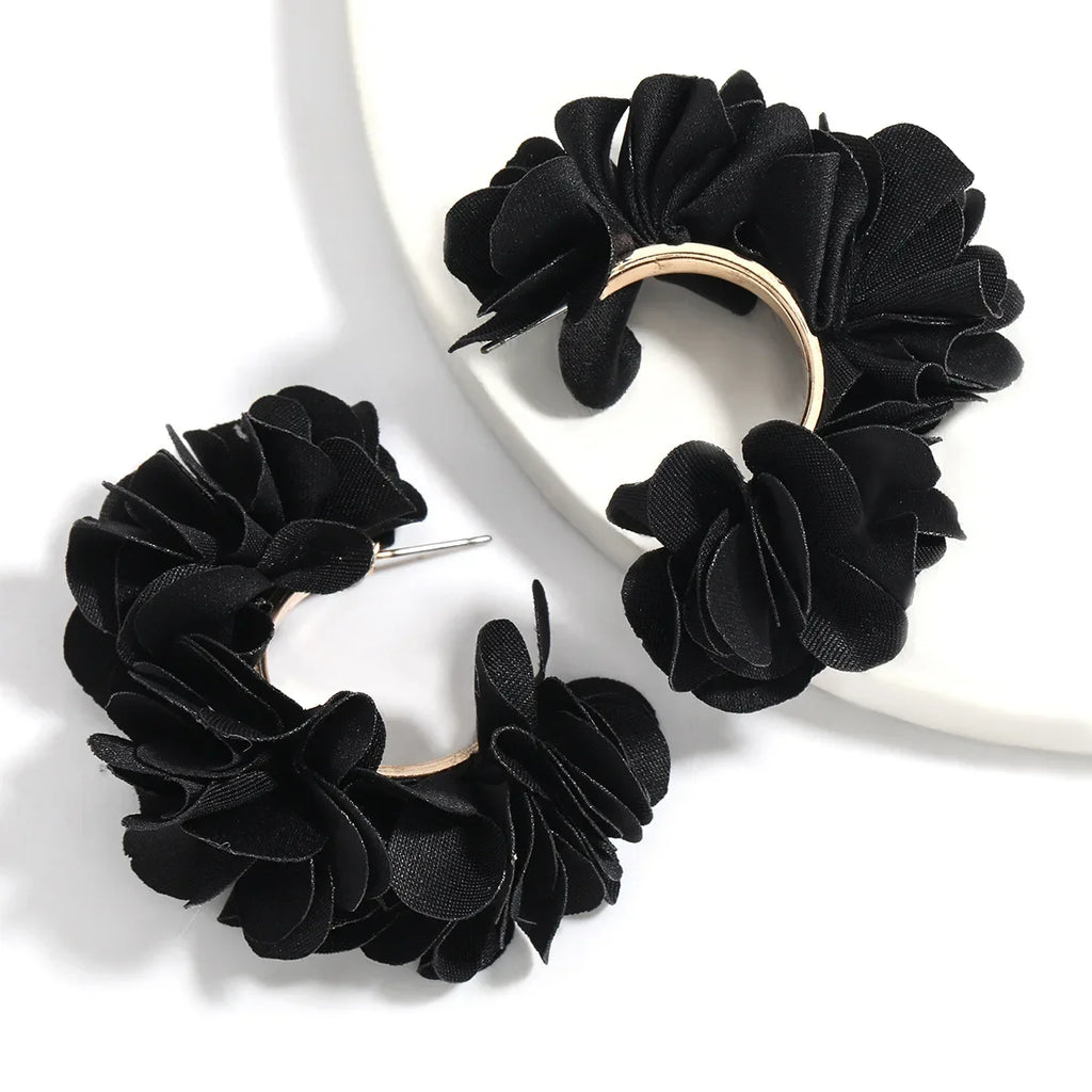 Fashionable Simple C-shaped Flower