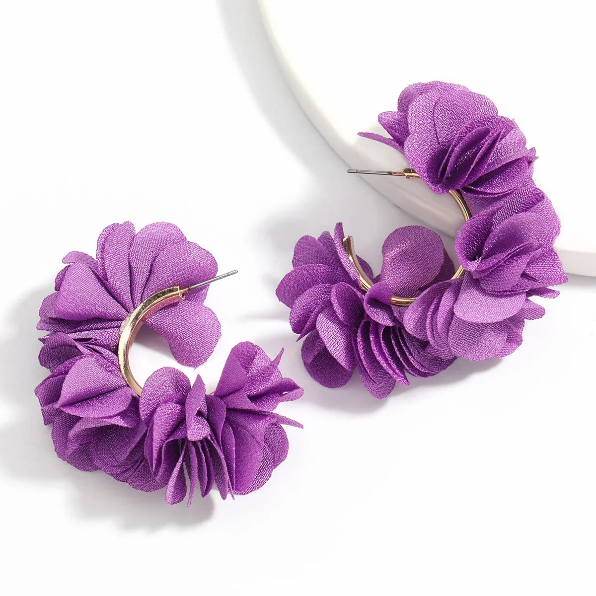 Fashionable Simple C-shaped Flower