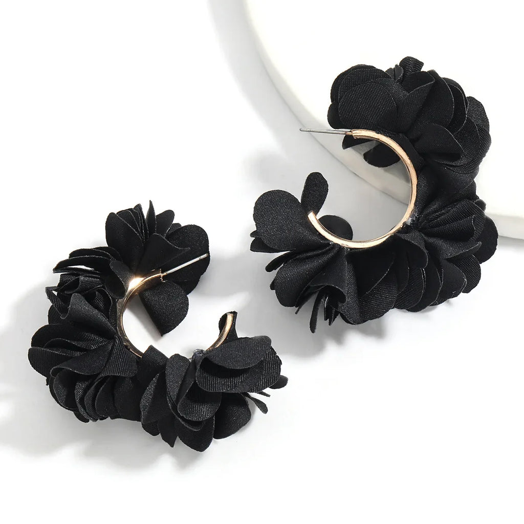 Fashionable Simple C-shaped Flower
